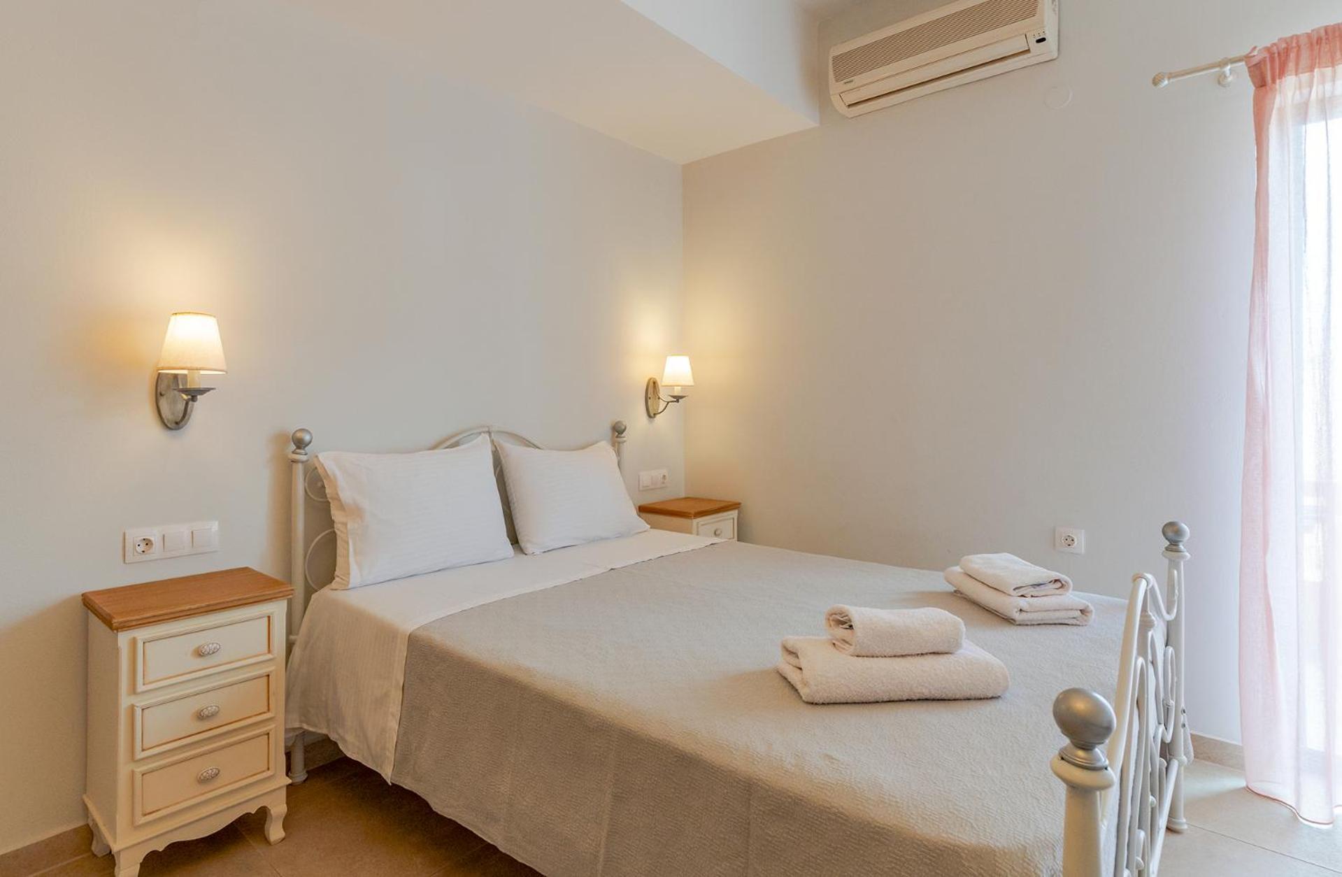 Kaiti 'S Studios & Apartments 팔라이오코라 외부 사진